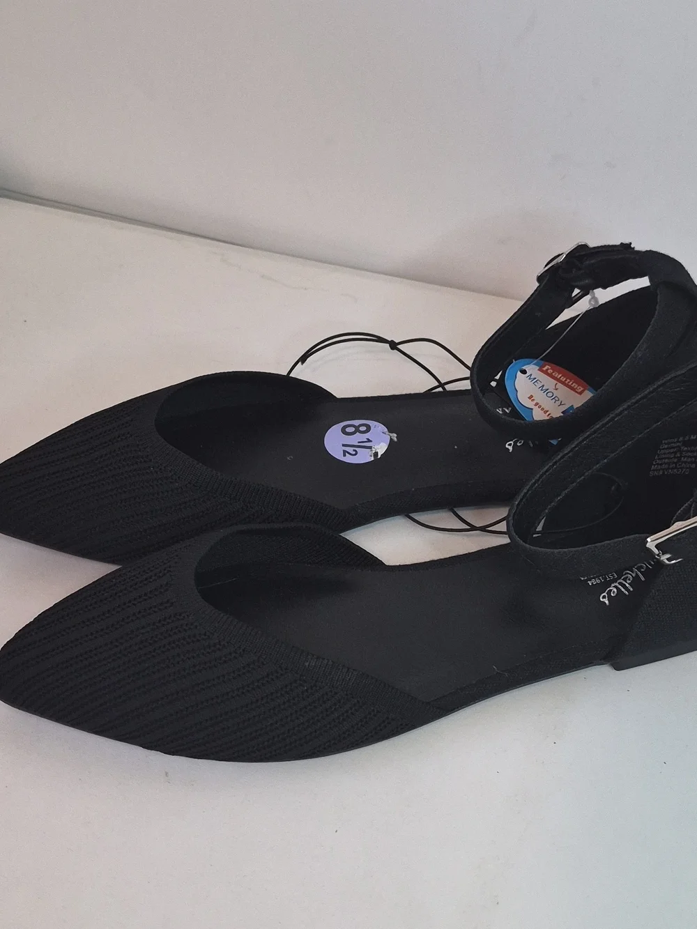 Seychelles Women's Black Pointed Toe Ankle Strap Flats Size 8.5M NWOB